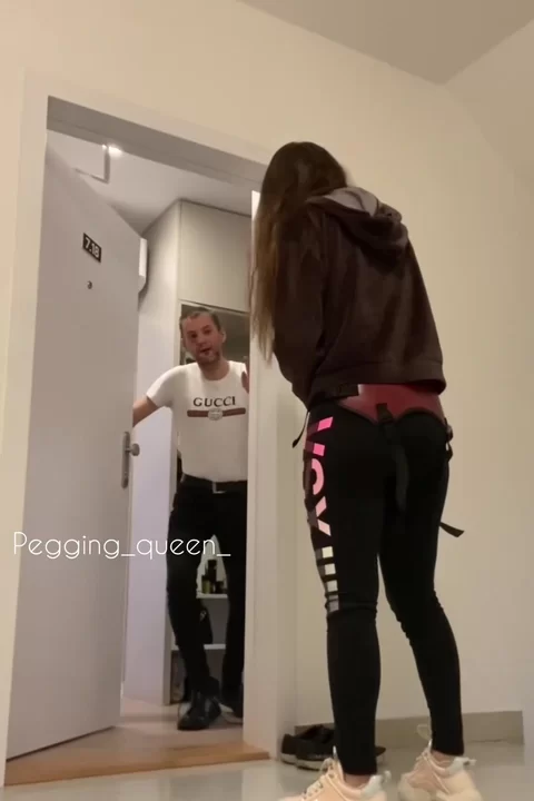 718 соседей