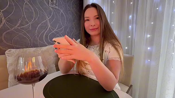 Идеальный вечер с моей милой сводной сестрой