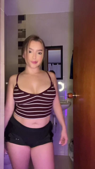 Хочу посмотреть, что я носила, когда родилась :ppp