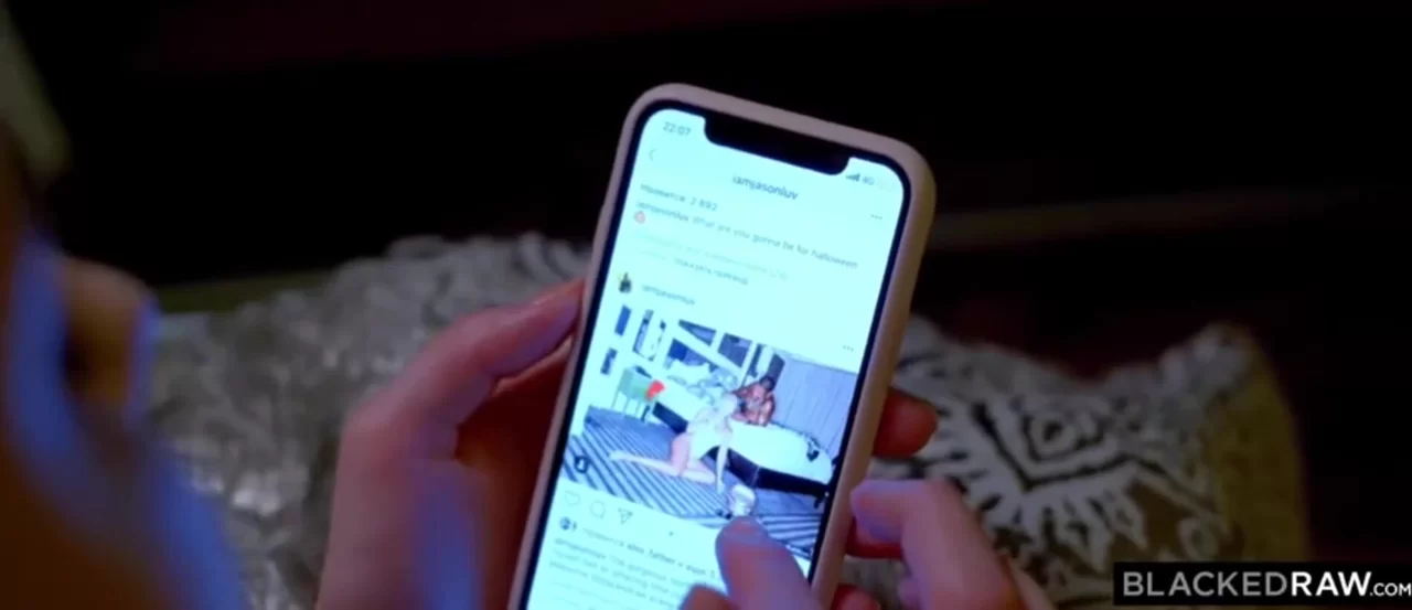 Эта 18-летняя русская девушка была достаточно смела, чтобы написать в личные сообщения Джейсона Лава.