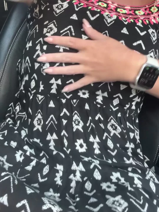 35 mom of 2 plugged for a car ride!