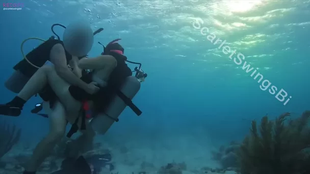 Bet you haven’t seen an underwater creampie before… it was so hot!