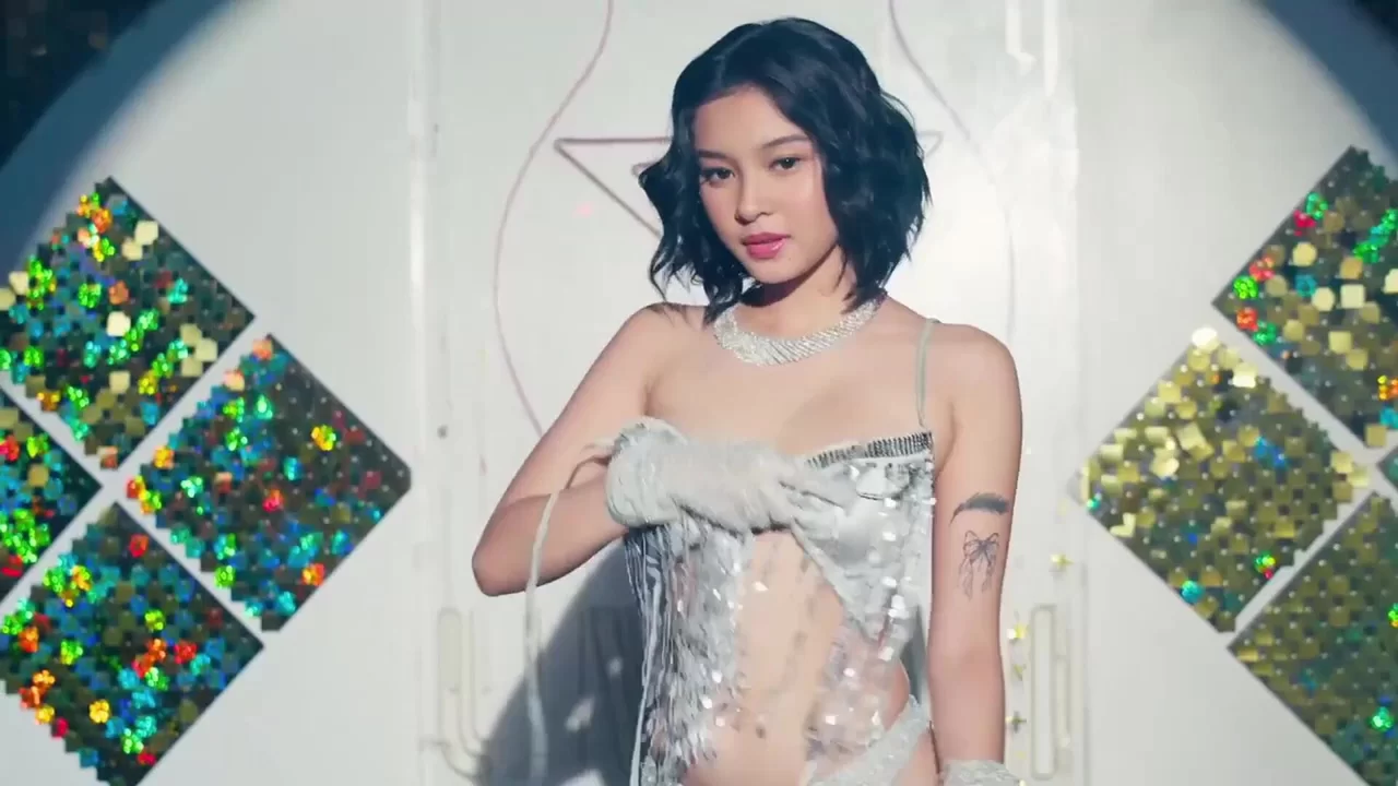 Алия Раймундо — Мамасан, 2025 г.