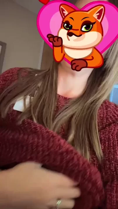 Я всегда так возбуждена в офисе, и нет никого, кто мог бы мне помочь! Приходи работать со мной!