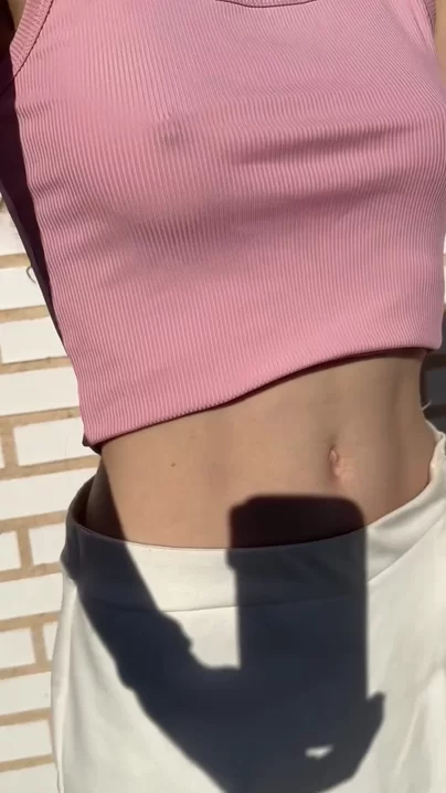 маленькая грудь, большие соски