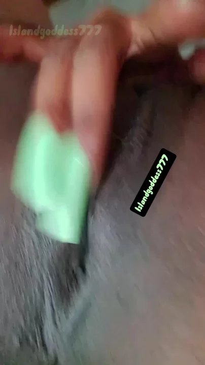 Wie oft denkst du daran, mit schwarzen Mädchen zu schlafen?