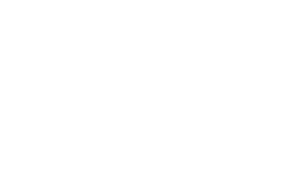 Обычная пухлая девушка, которая любит кататься верхом