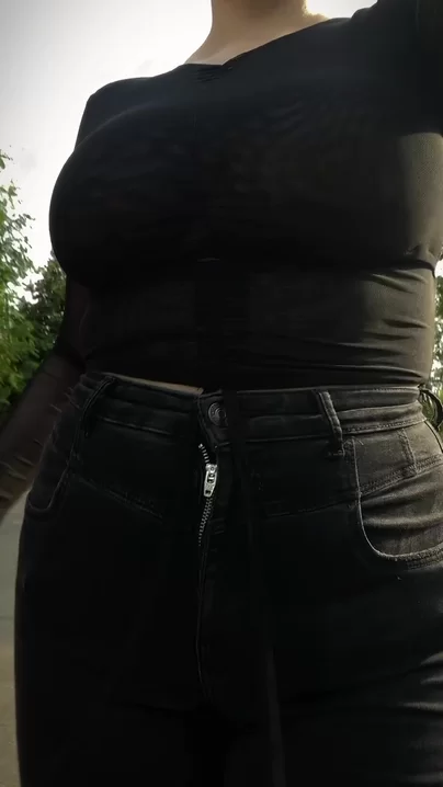 Просто хотела поздороваться со всеми соседями :)