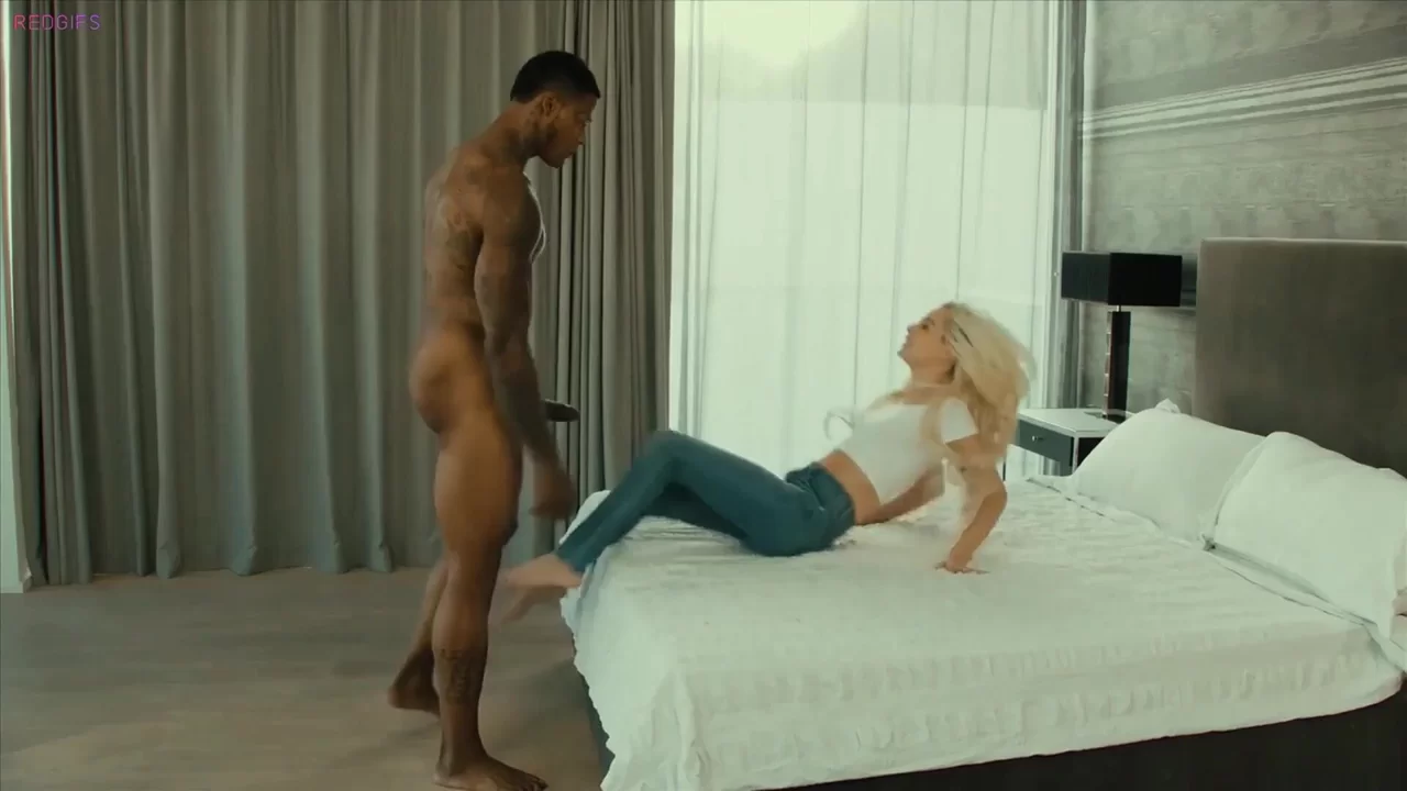 The scene that made Elsa Jean a perfect snowbunny
